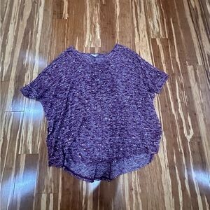 One small oversized tee shirt thin sweater
Aeropostale